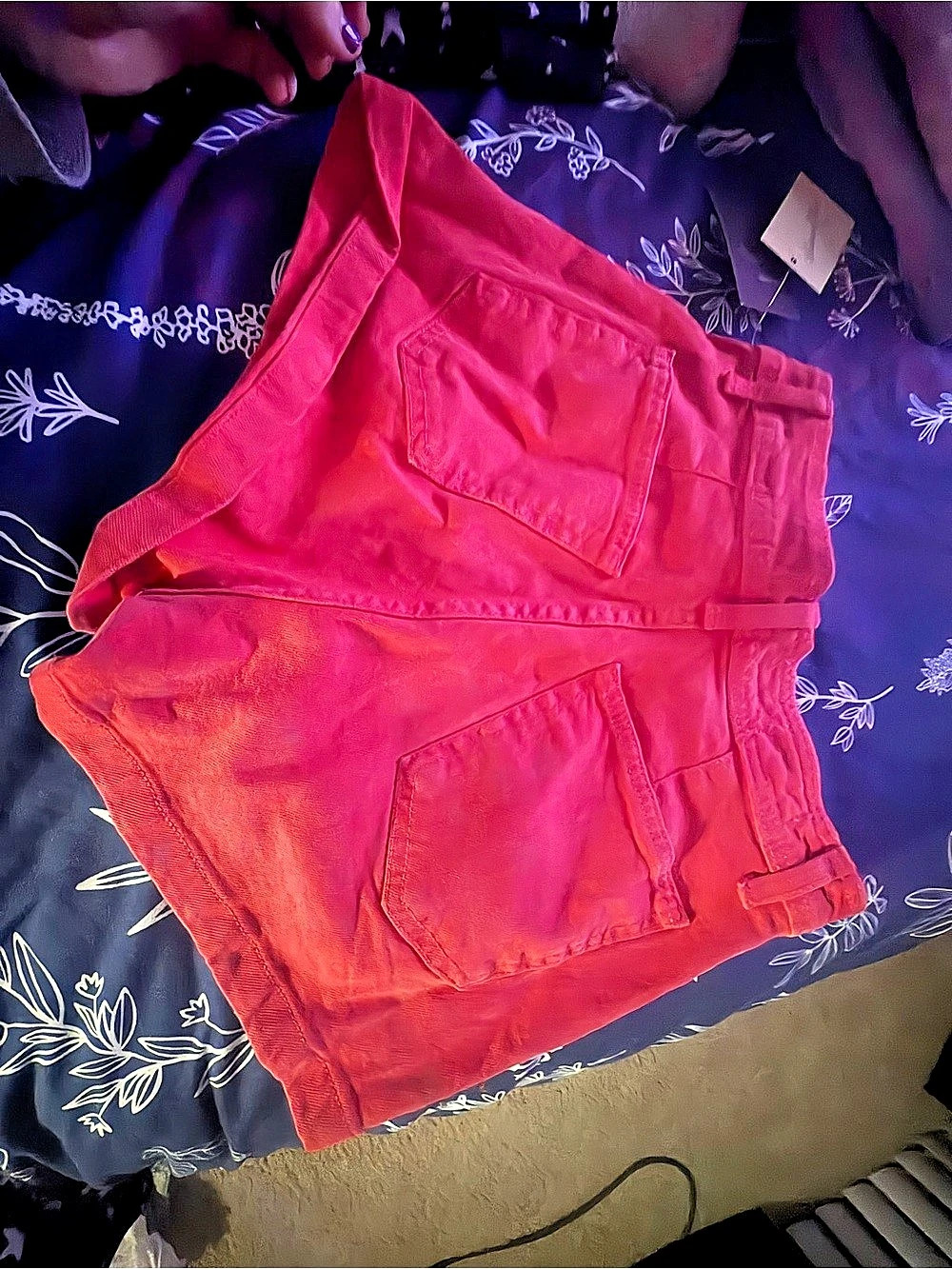 Universal Thread Red Jean Shorts - Picture 3 of 4